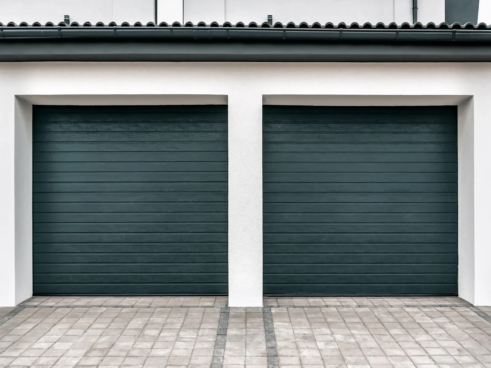 When to Replace Your Garage Door: A Complete Guide