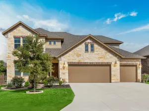 DIY vs. Professional Garage Door Repairs: What Homeowners Need to Know