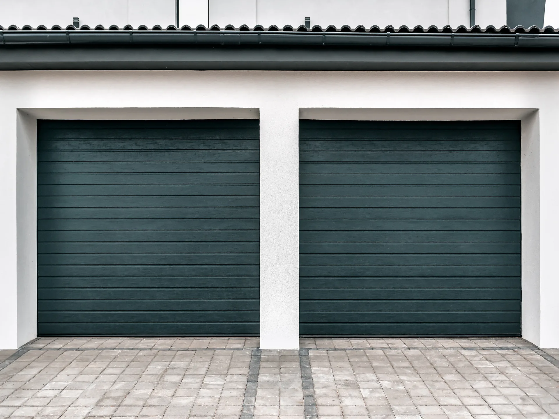When to Replace Your Garage Door: A Complete Guide