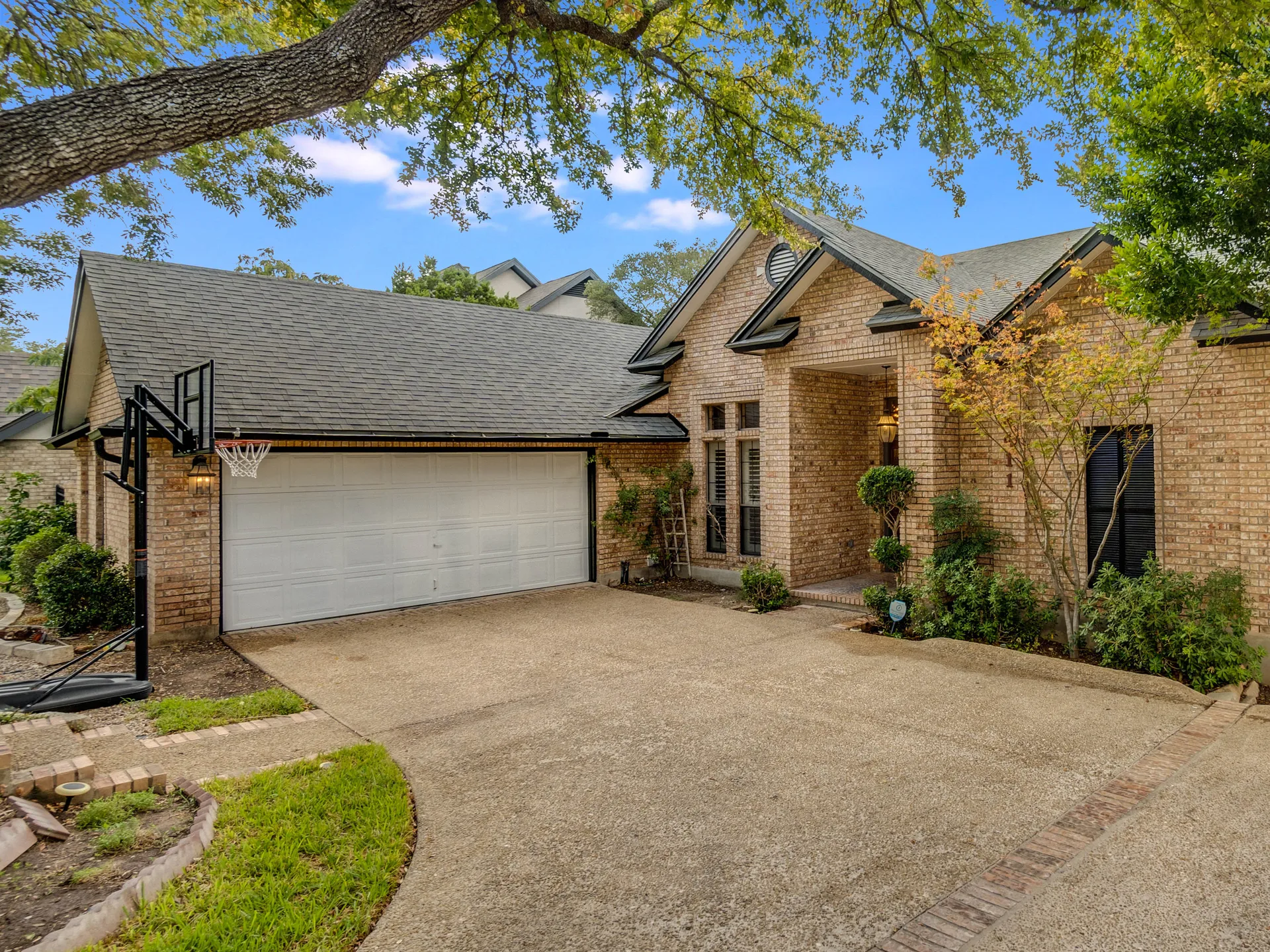 What Makes Garage Door Springs Break?
